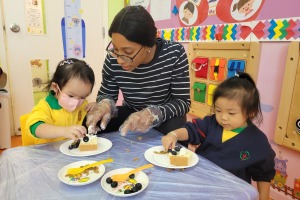 24-25 小食嘗試-- 蛋糕 SNACK TIME--CAKE